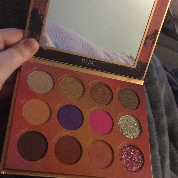 Pur Festival 12-Piece Pressed Pigment Palette - Picture 3 of 5